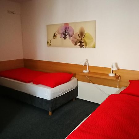 Pension Zum Angestellten Porta Westfalica Habitación foto